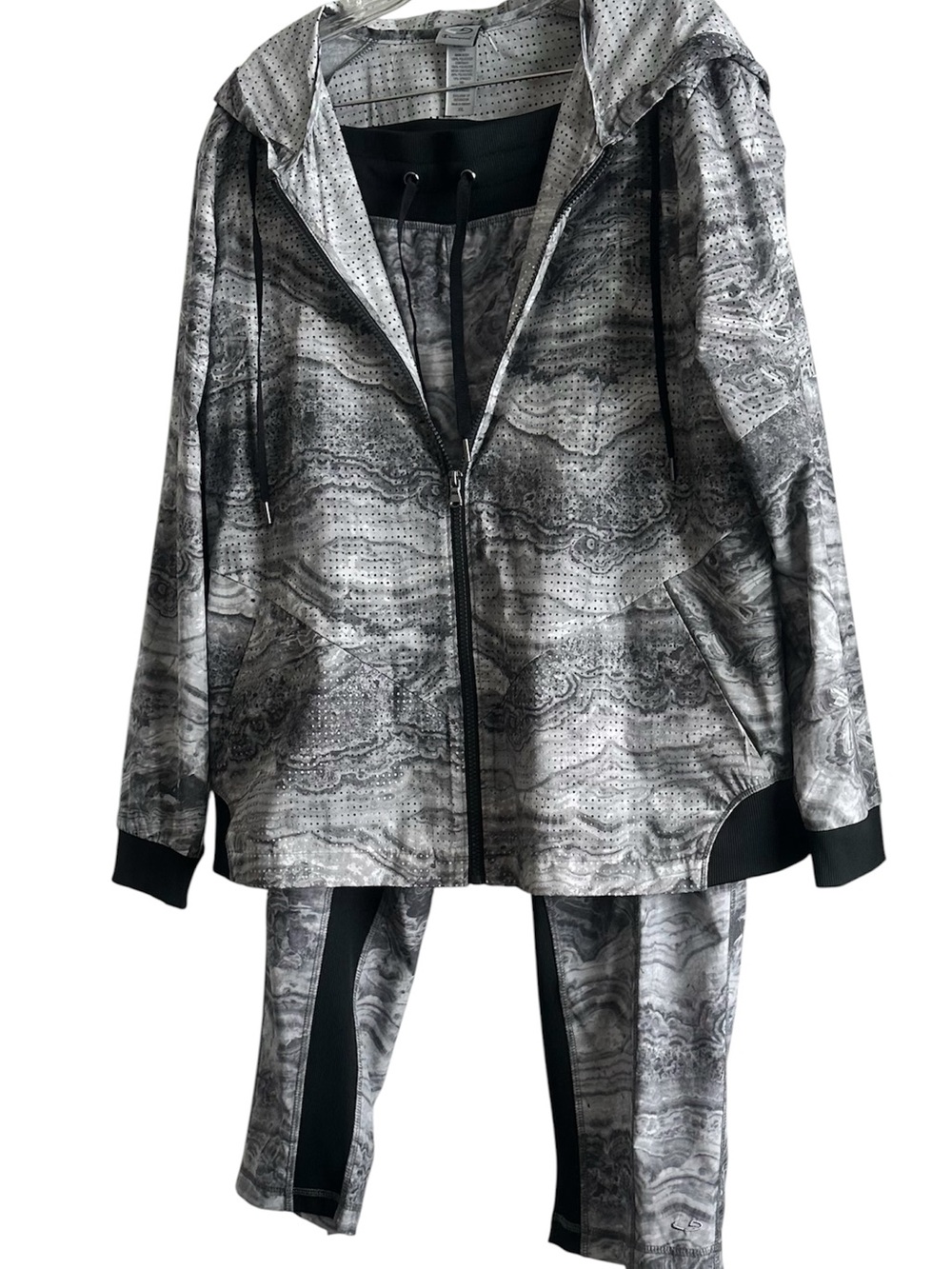Champion C9 Women's Full Zip Outdoor Mesh Jacket & Joggers Set Black/Gray XXL
